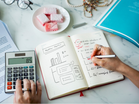 How to Budget and Save Money at the Same Time