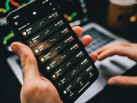 Invest in High-Growth Stocks Safely